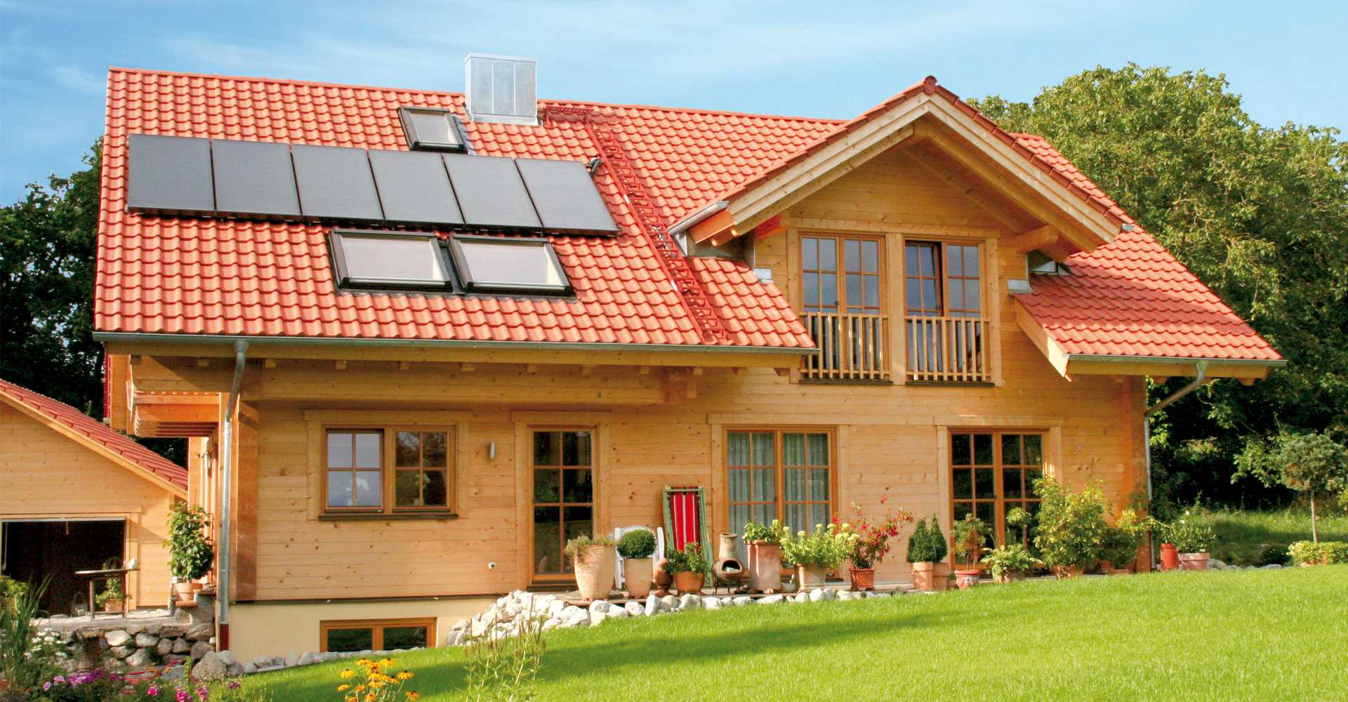 Helles Holzhaus mit Garten 